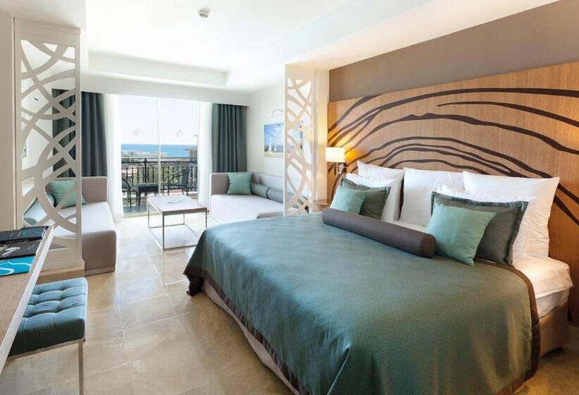 オーシャンビュースタンダードルーム, Paloma Oceana