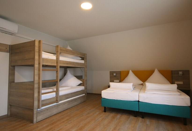 스탠다드 5인객실, Gastehaus Mythos