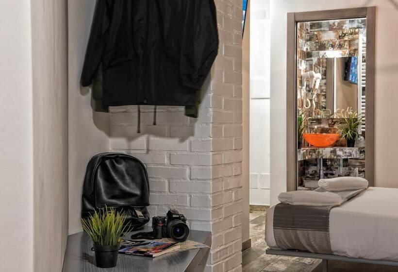 חדר סופריור, Starhome Navona