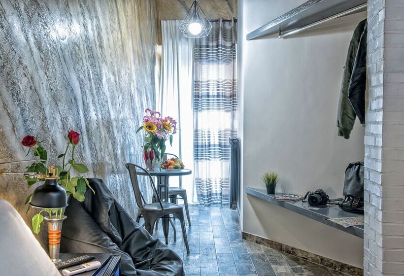 חדר סופריור, Starhome Navona