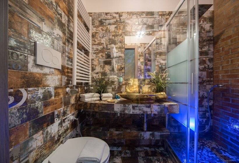 חדר אקונומי, Starhome Navona