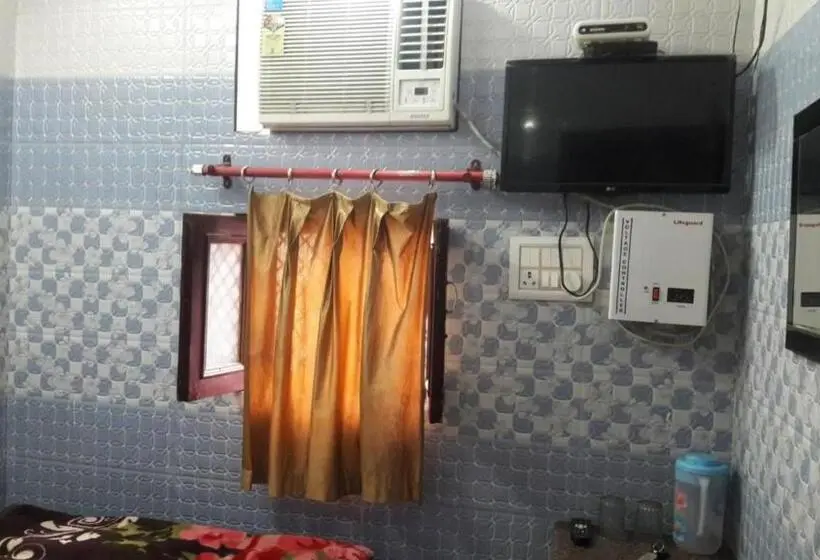 Superior Kolmen Hengen Huone, Sai Kripa Guest House