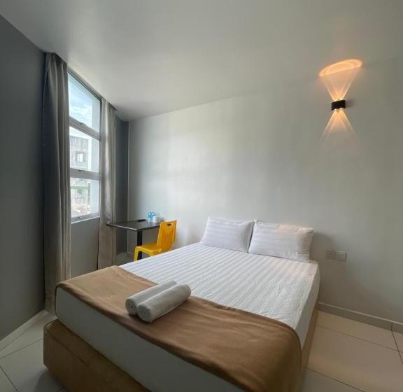 اتاق لوکس, Lavender Inn