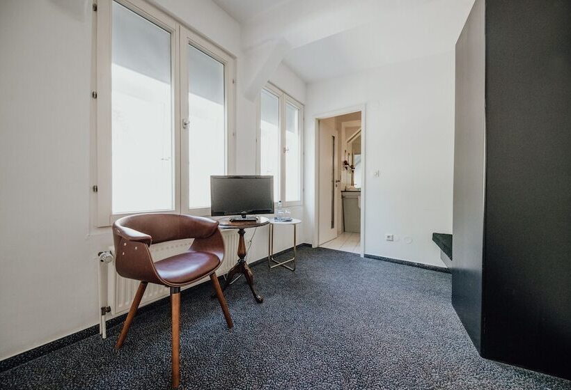 디럭스 룸, Magni Boutique