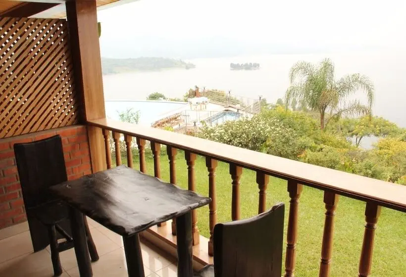 اتاق استاندارد یک نفره, Nirvana Heights