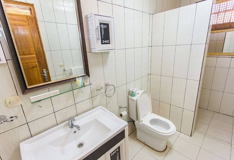 Номер Deluxe, Nirvana Heights