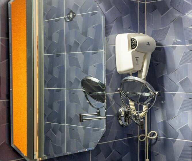 اتاق لوکس, Le Feto 2