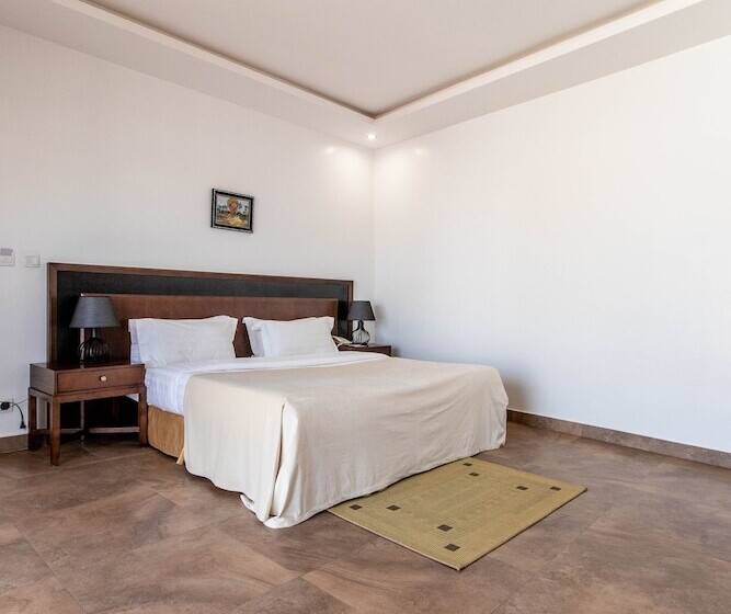 اتاق سوپریور, Le Feto 2