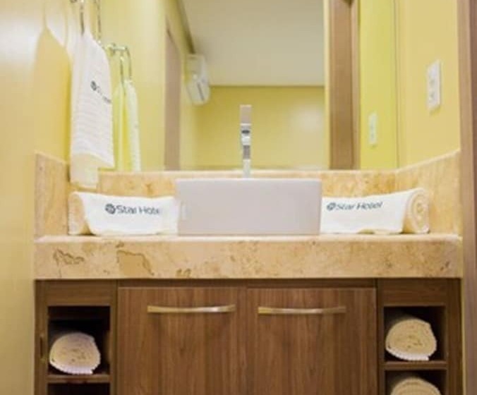 디럭스 트리플 룸, Star