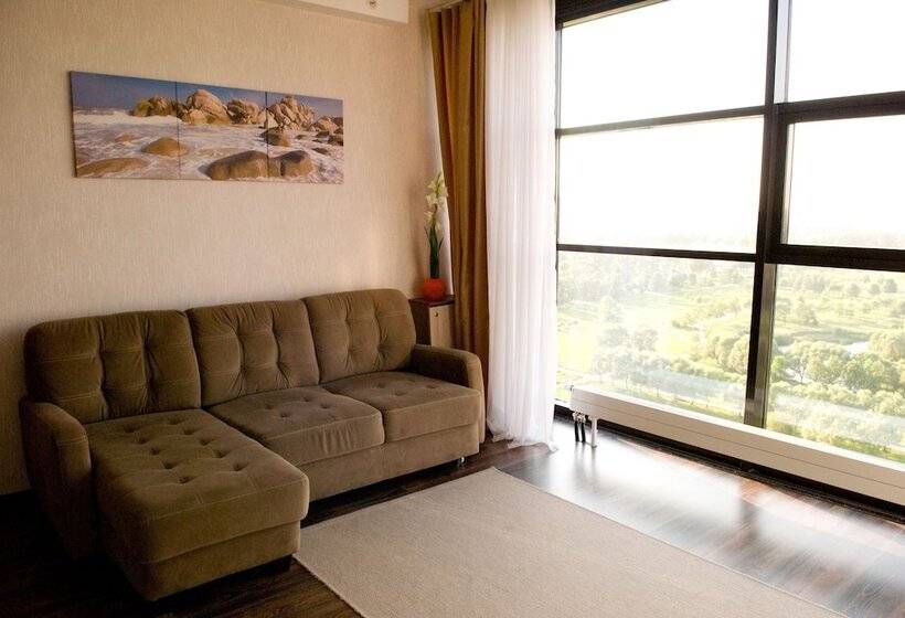 １ベッドルームのデラックスアパートメント, Panoramic Apartments S16