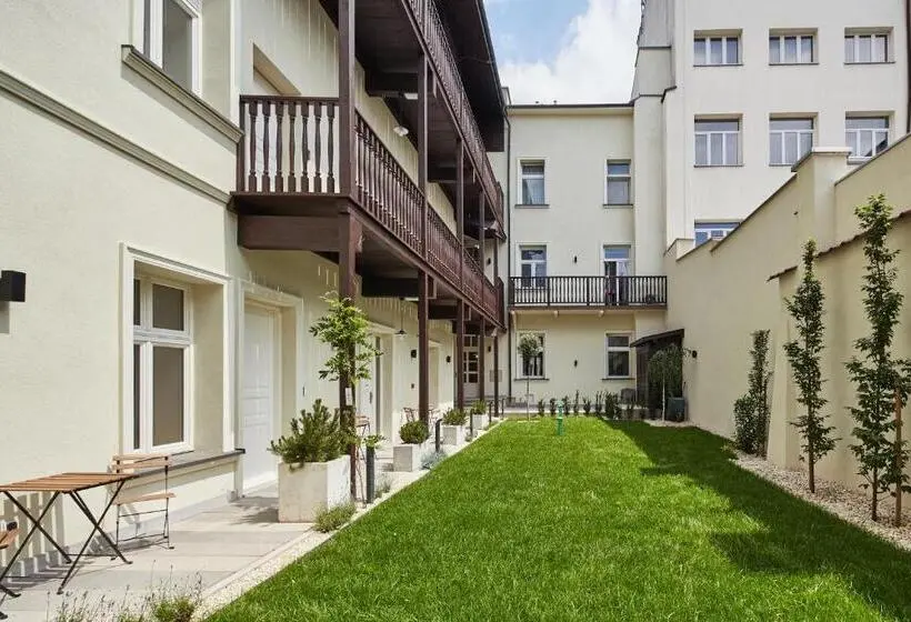 استودیوی استاندارد, St Agnes Apartments Old Town