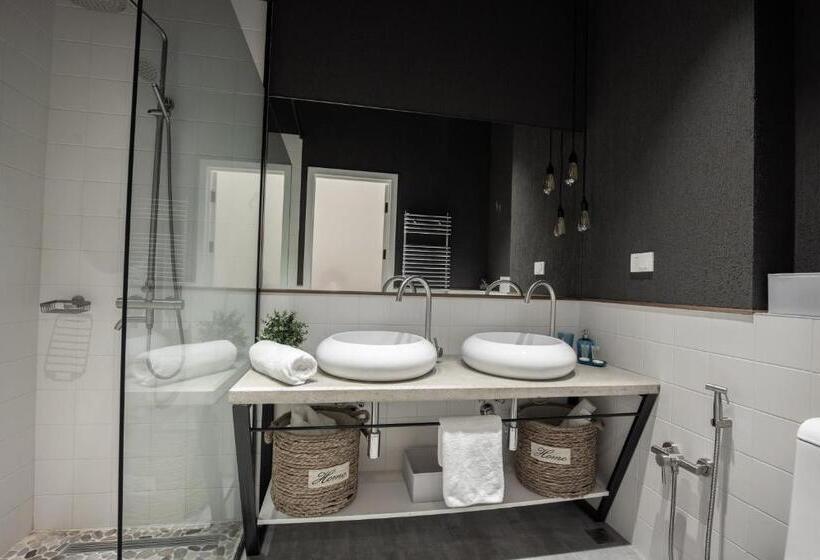 اتاق استاندارد, Ris Dalma Collection Yerevan