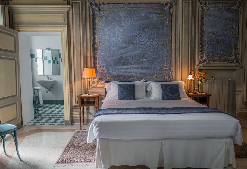 جناح جونيور, Albergo Real Castello