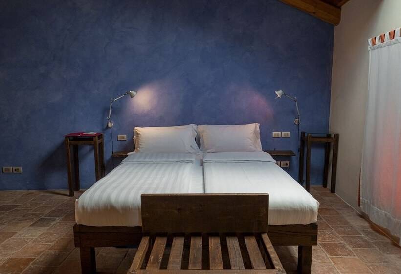 غرفة قياسية, Albergo Real Castello
