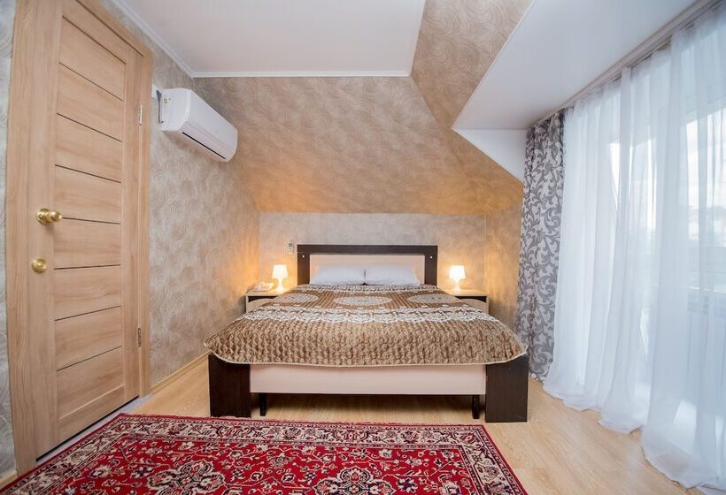 اتاق استاندارد, Golden Lion