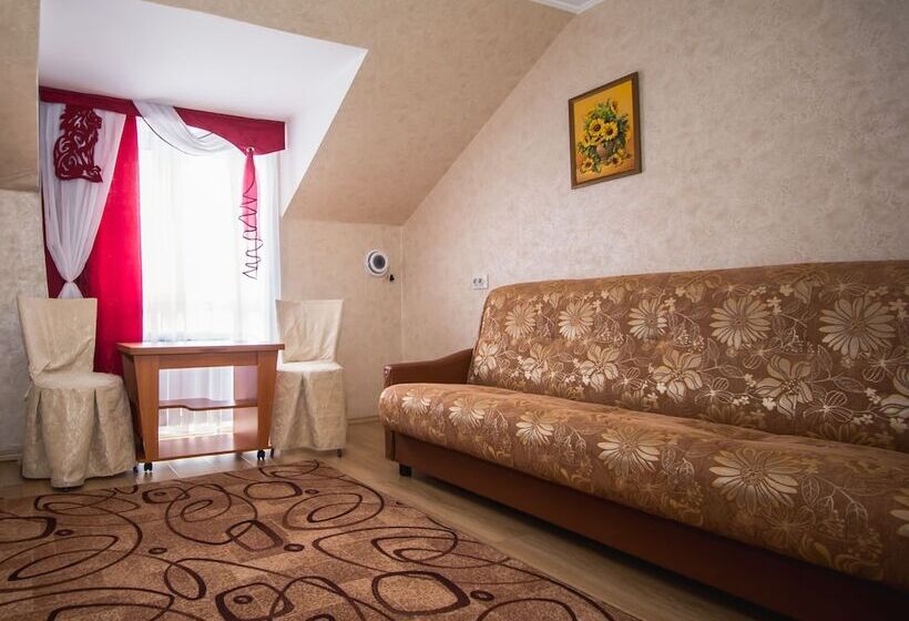 سوییت, Golden Lion