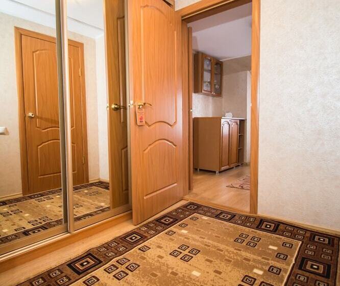 سوییت, Golden Lion