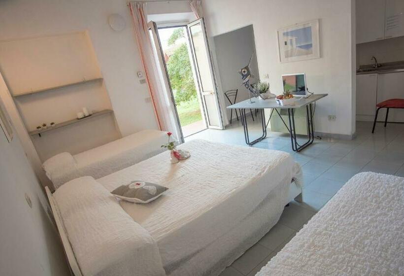 اتاق استاندارد چهار تخته, Santa Caterina