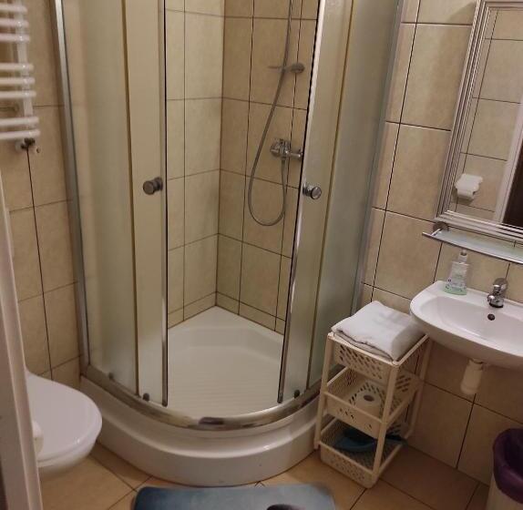 スタンダードトリプルルーム, Pod Różą B&b