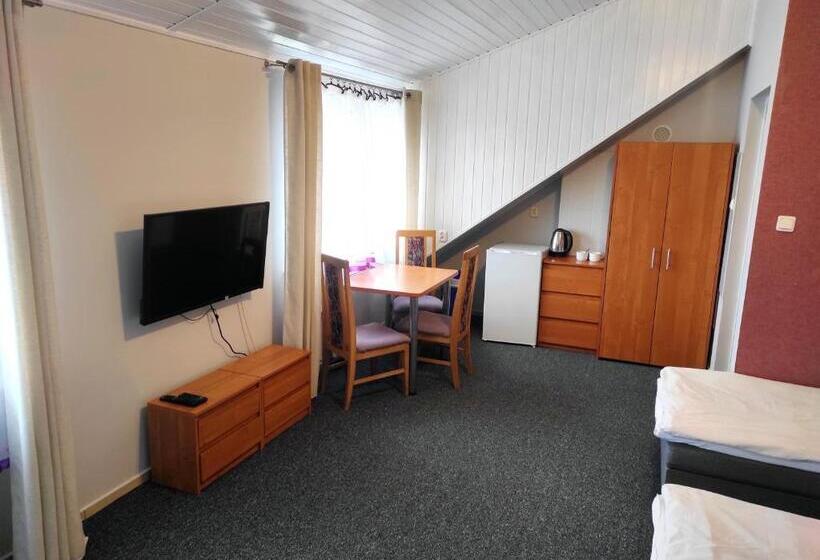 スタンダードトリプルルーム, Pod Różą B&b