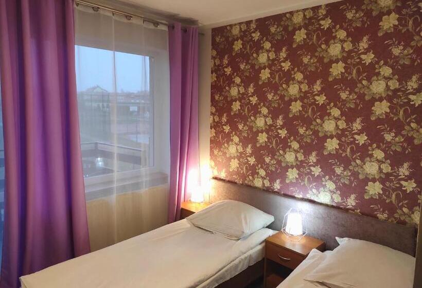 エコノミールーム, Pod Różą B&b