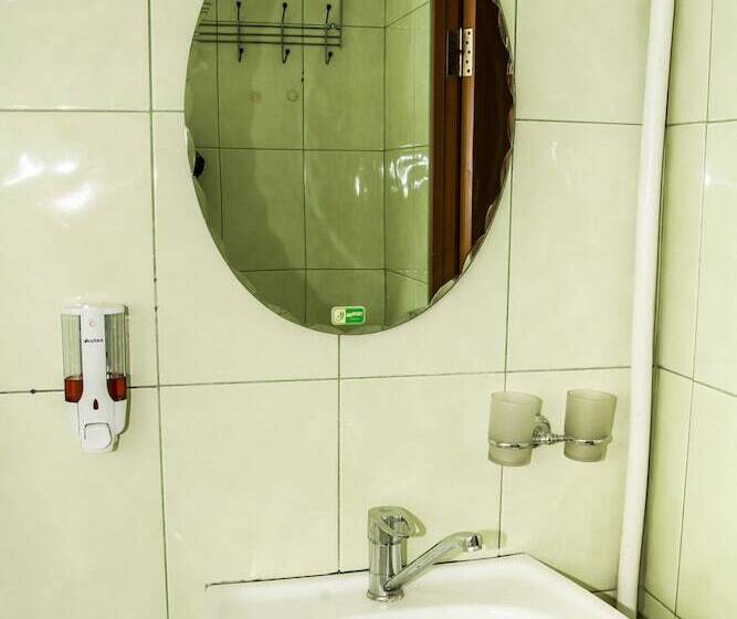 带共用浴室的标准房间, Yubileinaya Hotel   Hostel