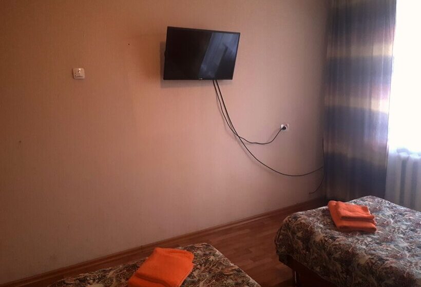 带共用浴室的标准房间, Yubileinaya Hotel   Hostel