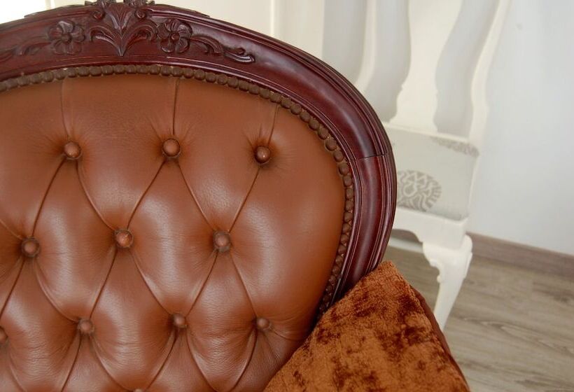 חדר סטנדרט עם מרפסת, Suites Inn Lagos