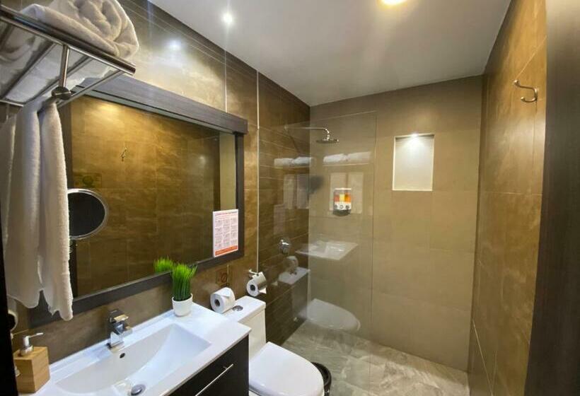 اتاق لوکس با بالکن و چشمانداز دریا, Galapagos Sunset