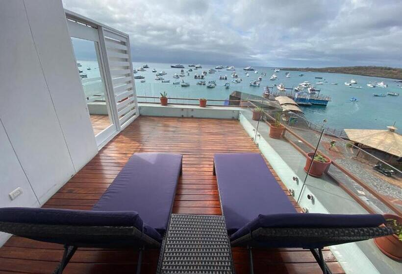 اتاق لوکس با بالکن و چشمانداز دریا, Galapagos Sunset