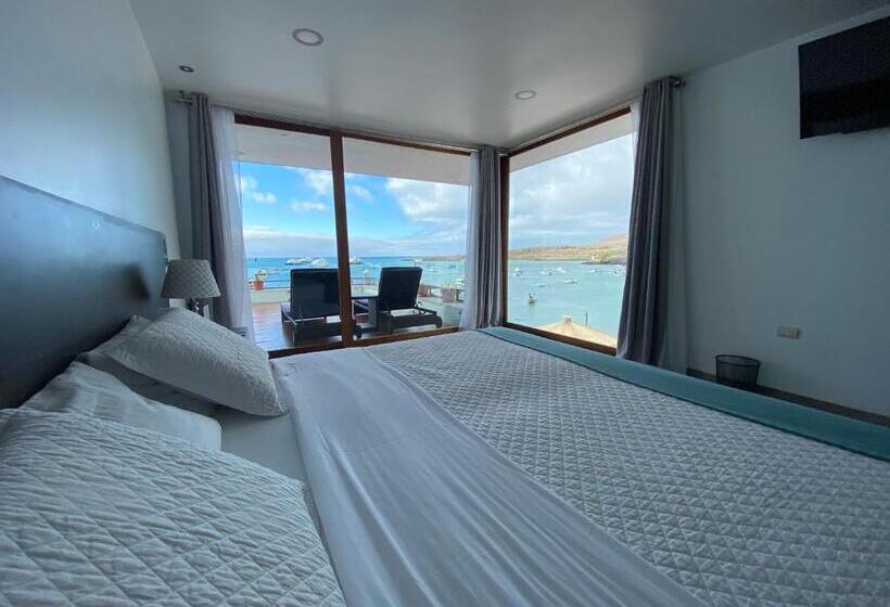 اتاق لوکس با بالکن و چشمانداز دریا, Galapagos Sunset