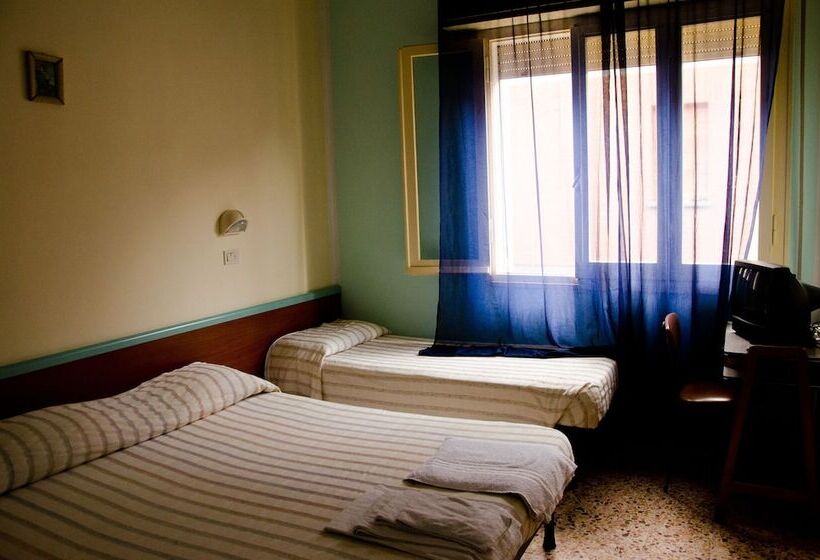 Quarto Triplo Estandar, Pensione Berlati