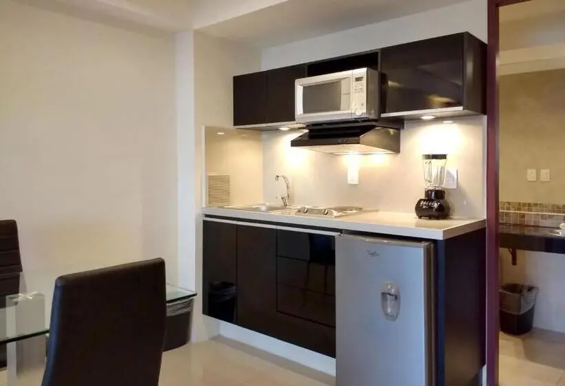 スイート, Suites Capri Reforma ángel 380