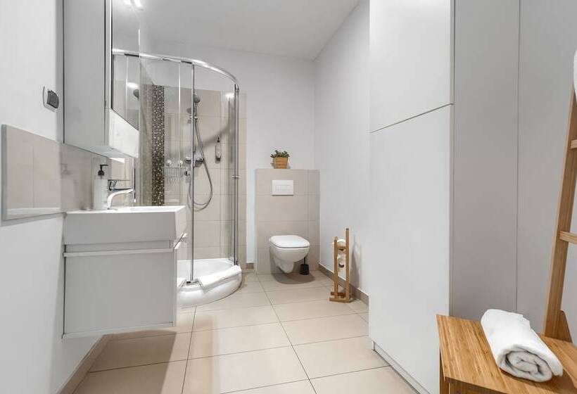 Апартаменты 1 Спальня с Балконом, Aparthotel Platinum