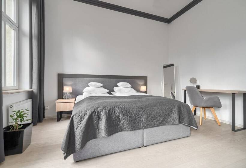 Апартаменты 1 Спальня с Балконом, Aparthotel Platinum