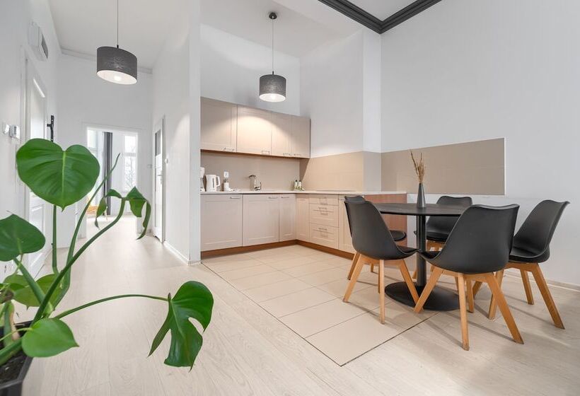 Апартаменты 1 Спальня с Балконом, Aparthotel Platinum