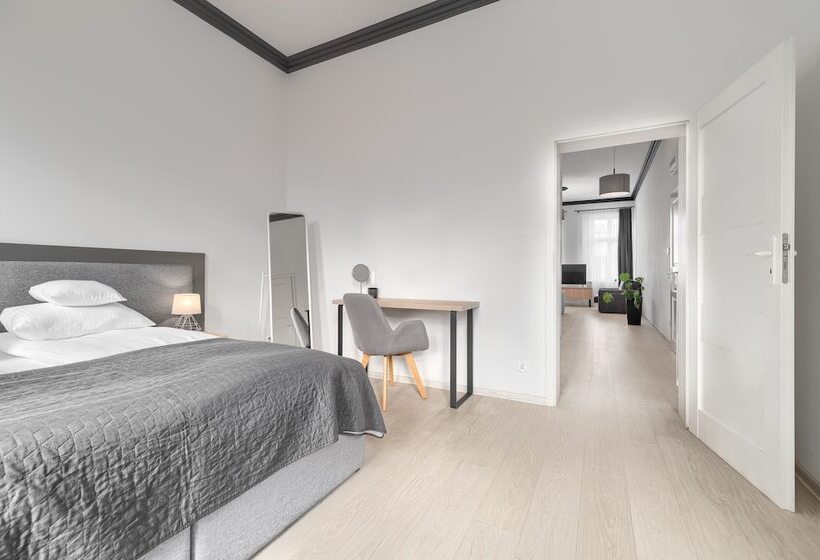 Апартаменты 1 Спальня с Балконом, Aparthotel Platinum