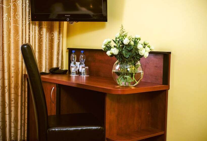 スタンダードトリプルルーム, Piotr Spa & Wellness