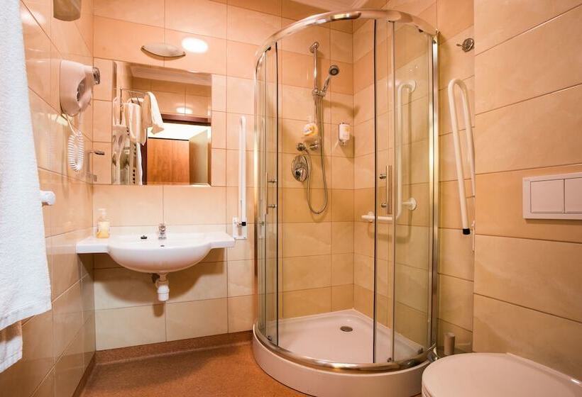 スタンダード4人部屋, Piotr Spa & Wellness