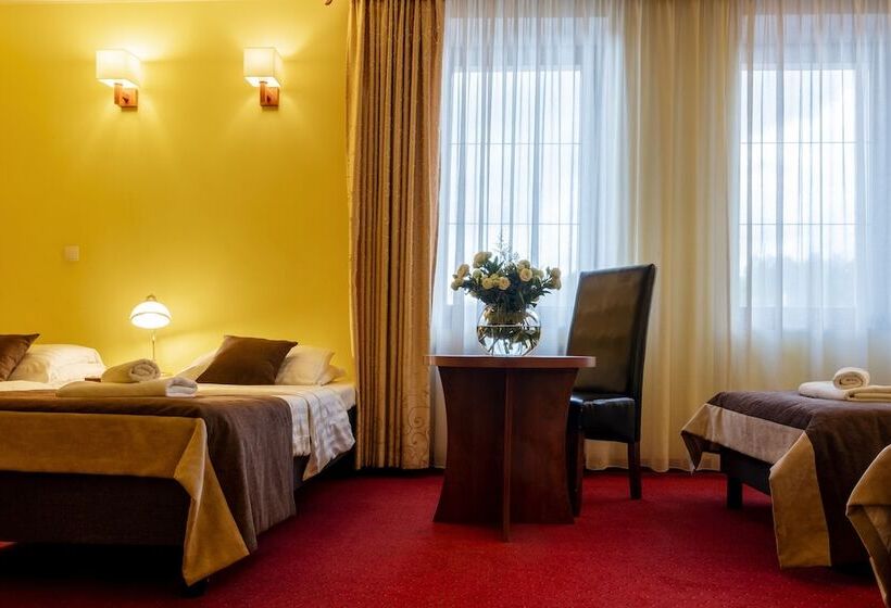 Четырехместный Номер Стандарт, Piotr  Spa & Wellness