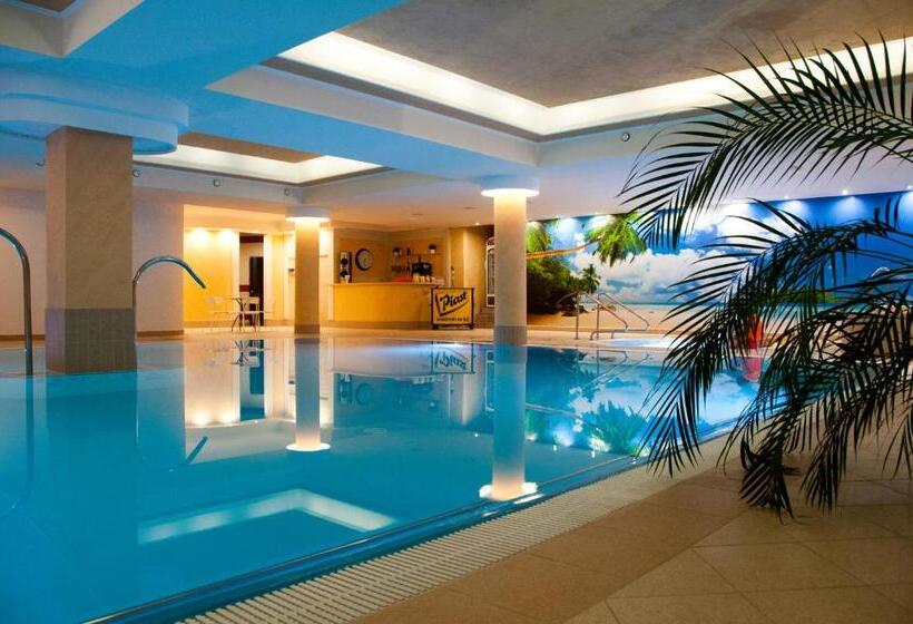 Четырехместный Номер Стандарт, Piotr  Spa & Wellness