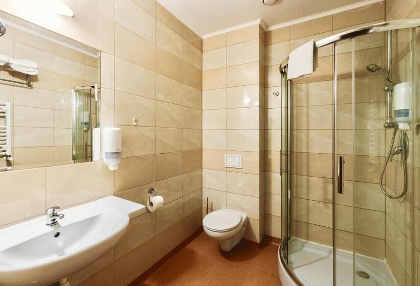 Четырехместный Номер Стандарт, Piotr  Spa & Wellness