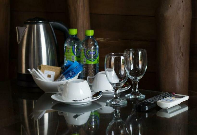 Номер Стандарт, Yala Caravan Village