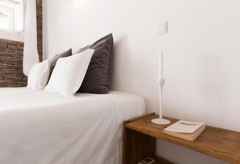 غرفة قياسية مزوَّدة بتراس, Monte Falperras