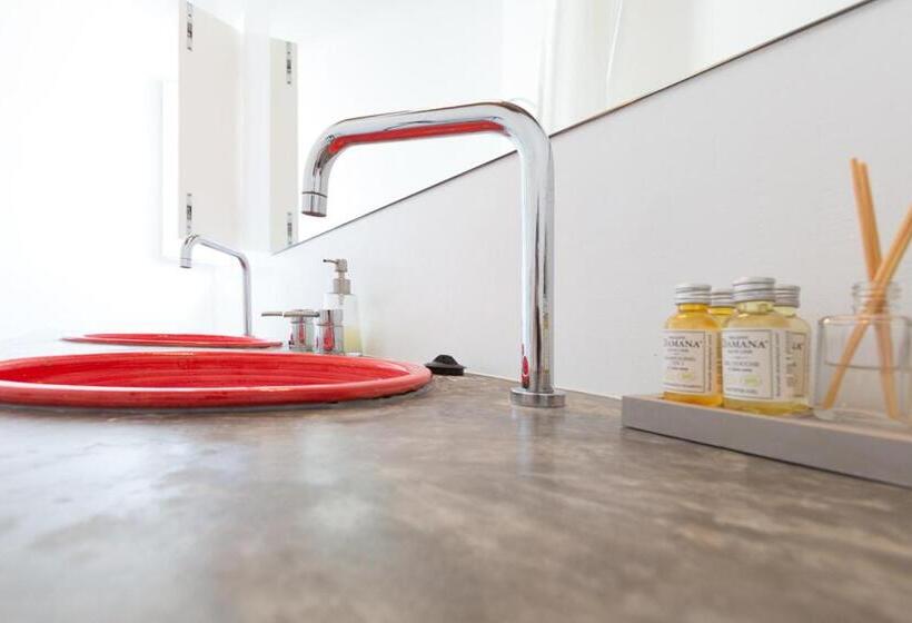 جناح جونيور, Monte Falperras