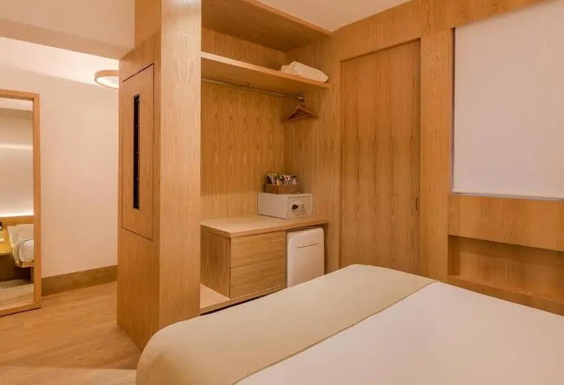 スタンダードルーム, Reforma Guest House