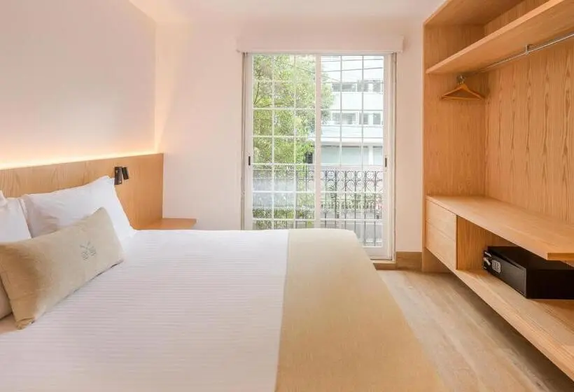 メゾネットスイート, Reforma Guest House