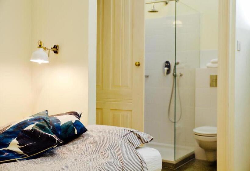 غرفة إقتصادية, 4th Floor Bed And Breakfast