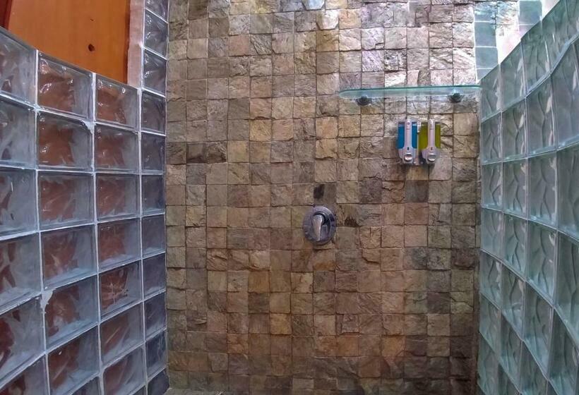 스탠다드 룸, Blue Marlin Dive Resort Trawangan