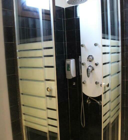 Habitació Triple Basic, Magdalena